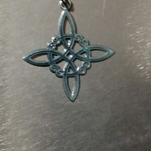 EL NUDO DE LAS BRUJAS, AMULETO